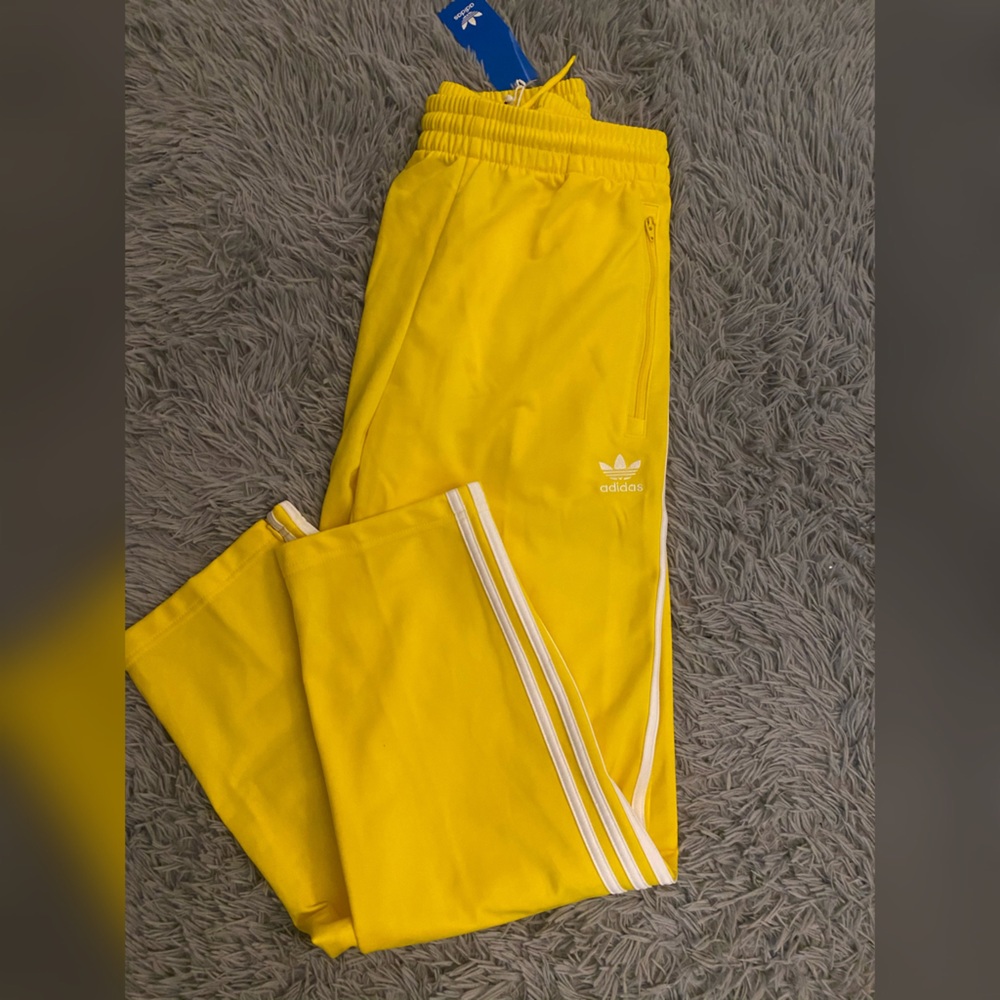 Men’s Adidas open hem workout pants